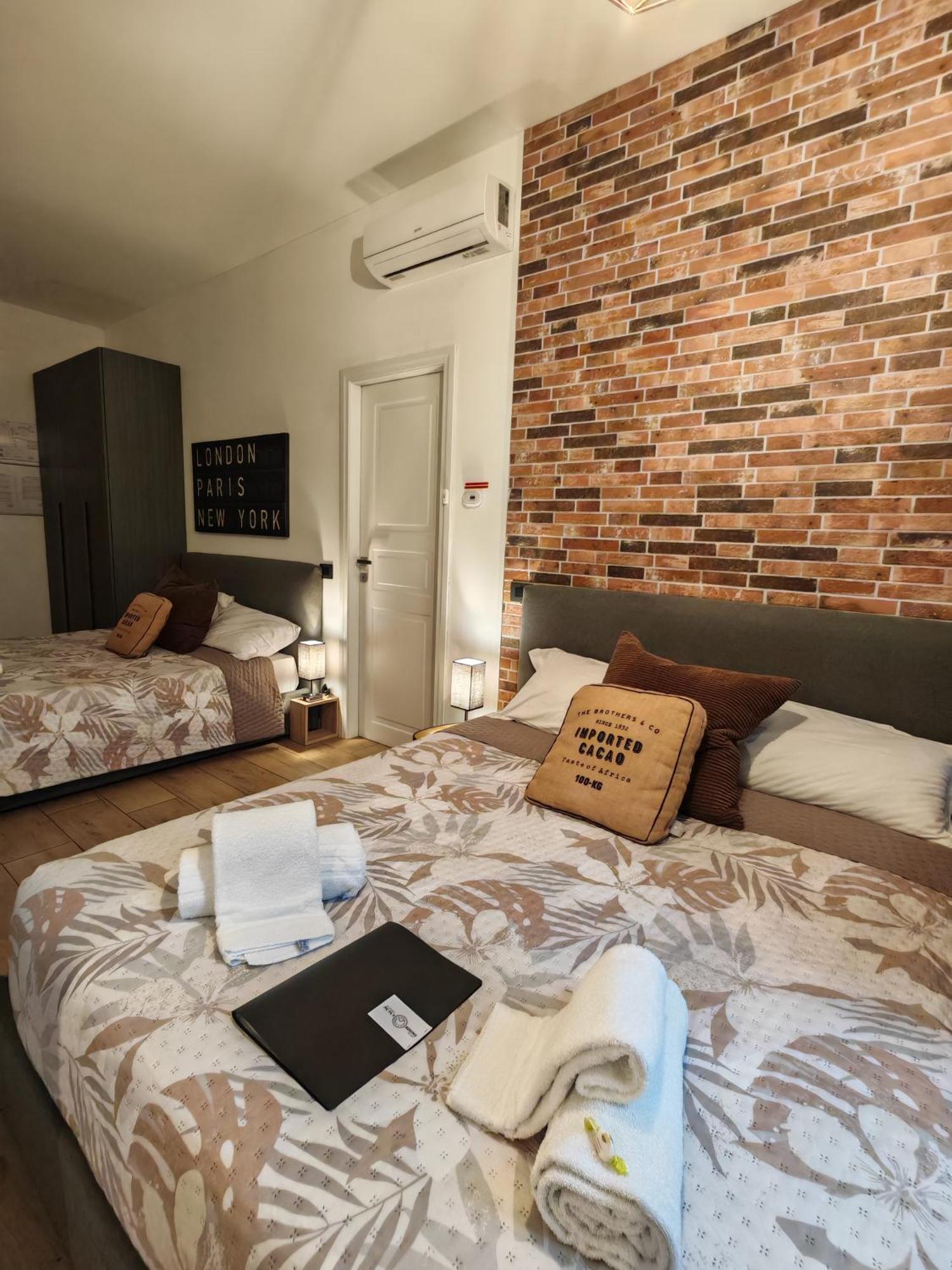 Mc Fly Rooms Malpensa Airport Gallarate Buitenkant foto